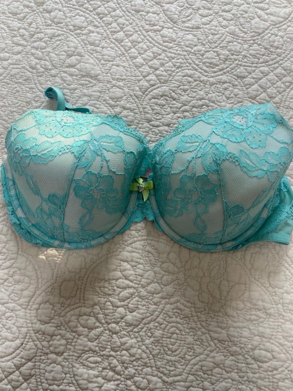 Victoria's Secret Teal Lace Underwire Bra